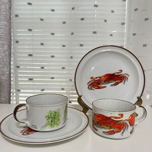 D.H. Holmes Red Crab Stoneware Seafood Gumbo Soup Bowl & Plate VTG 2 Sets